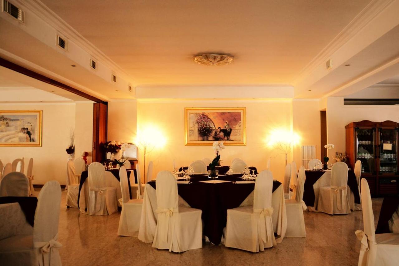 Hotel Ristorante La Ripa Fiuggi Kültér fotó
